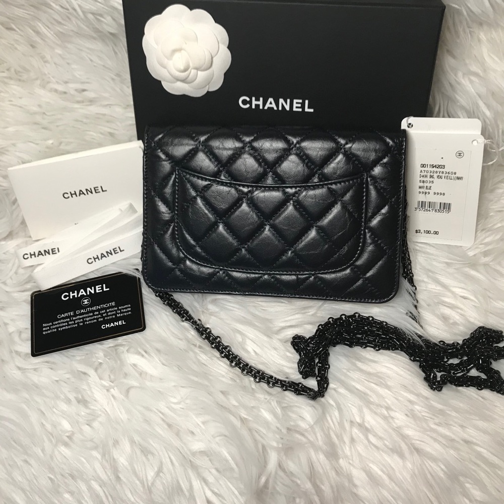 !!SOLD!! CHANEL reissue WOC wallet on Chain - Picture 12 of 12